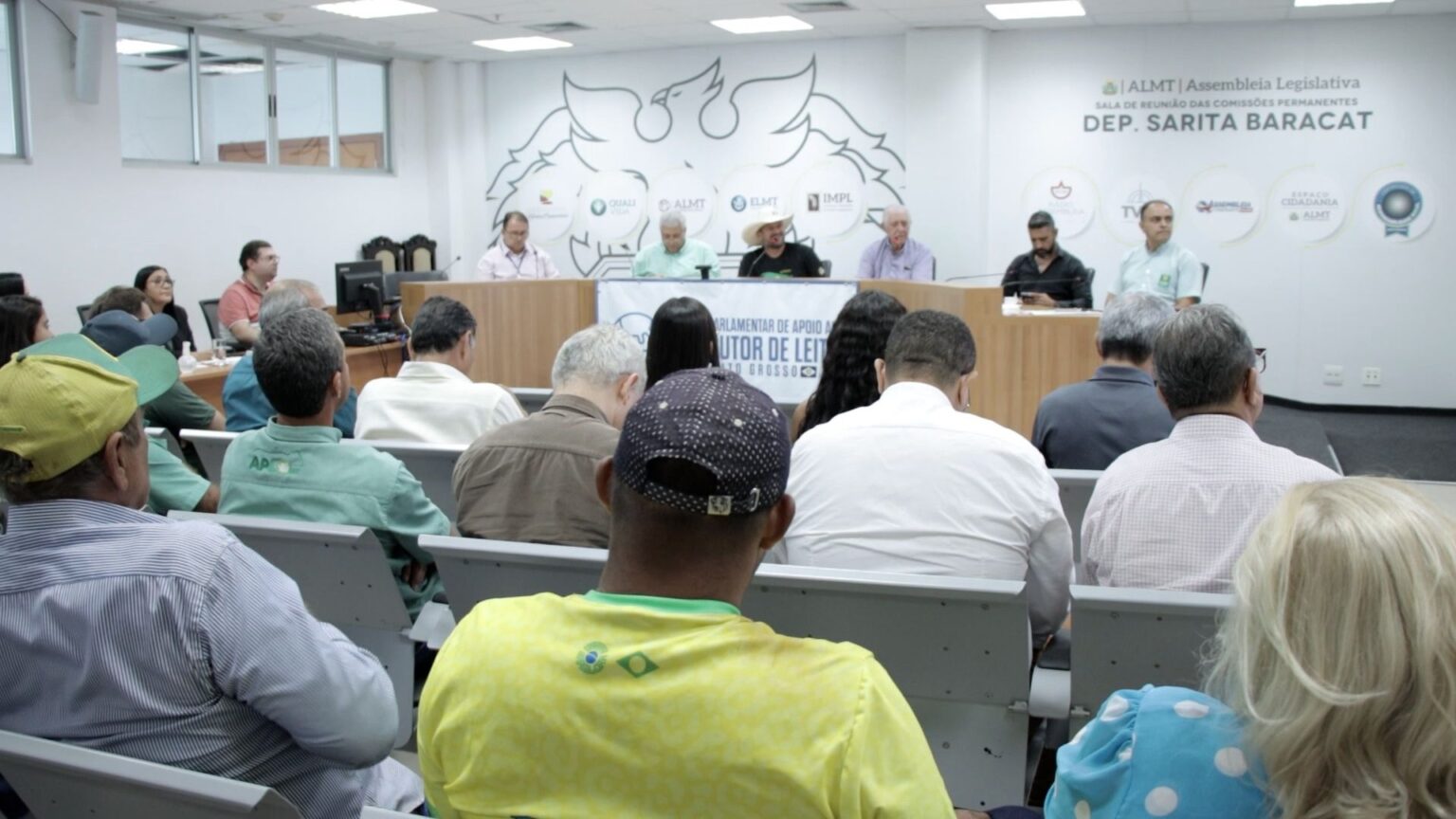 Frente Parlamentar do Leite propõe Grupo de Trabalho para impulsionar produção em Mato Grosso