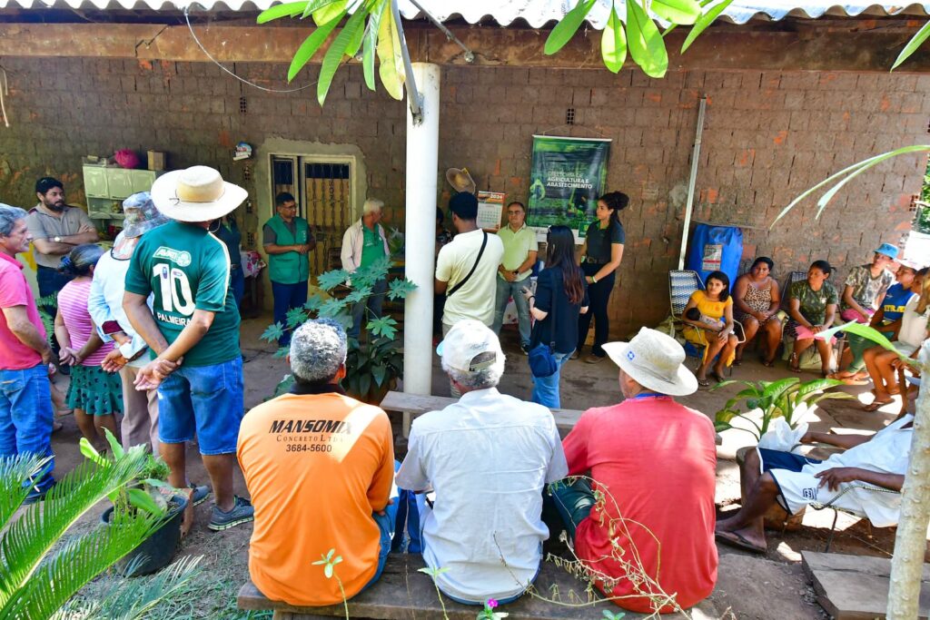 Produtores do Distrito de Aguaçu participam de palestra de Educação Financeira